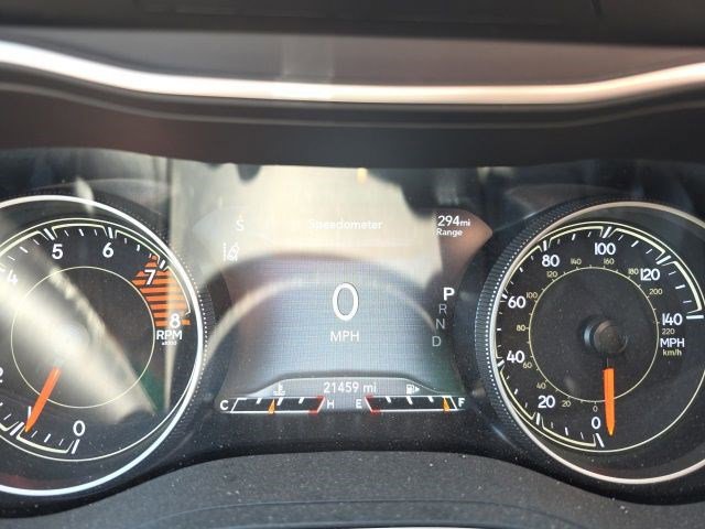 Used 2021 Jeep Cherokee Trailhawk AWD/4WD image 19