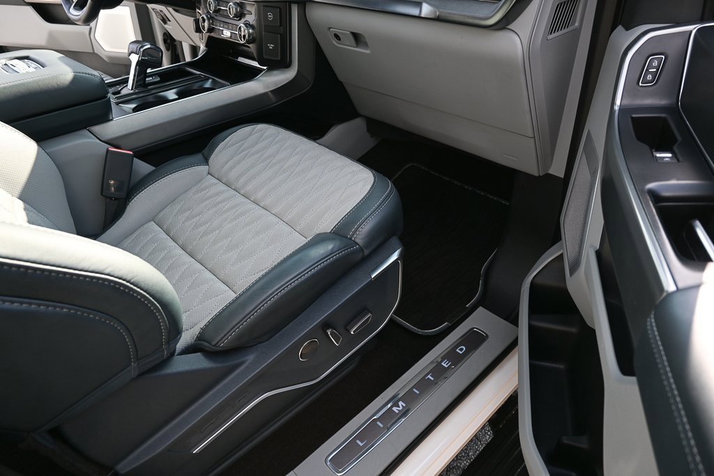 Used 2023 Ford F150 Limited image 22