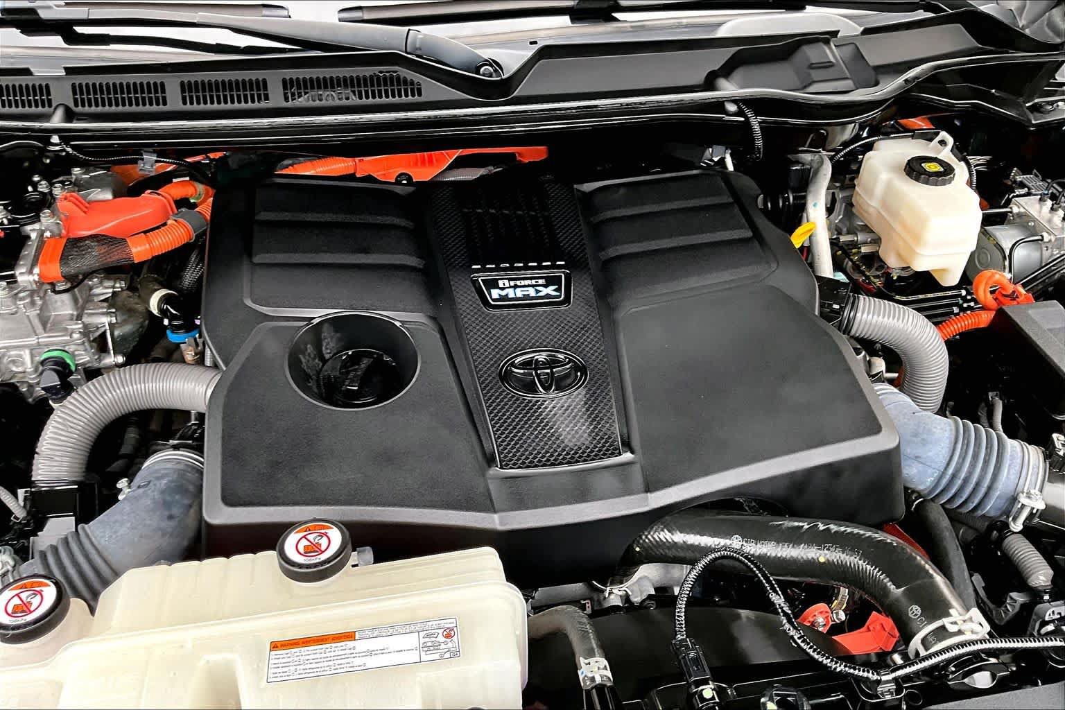 Used 2024 Toyota Tundra Limited AWD/4WD image 32