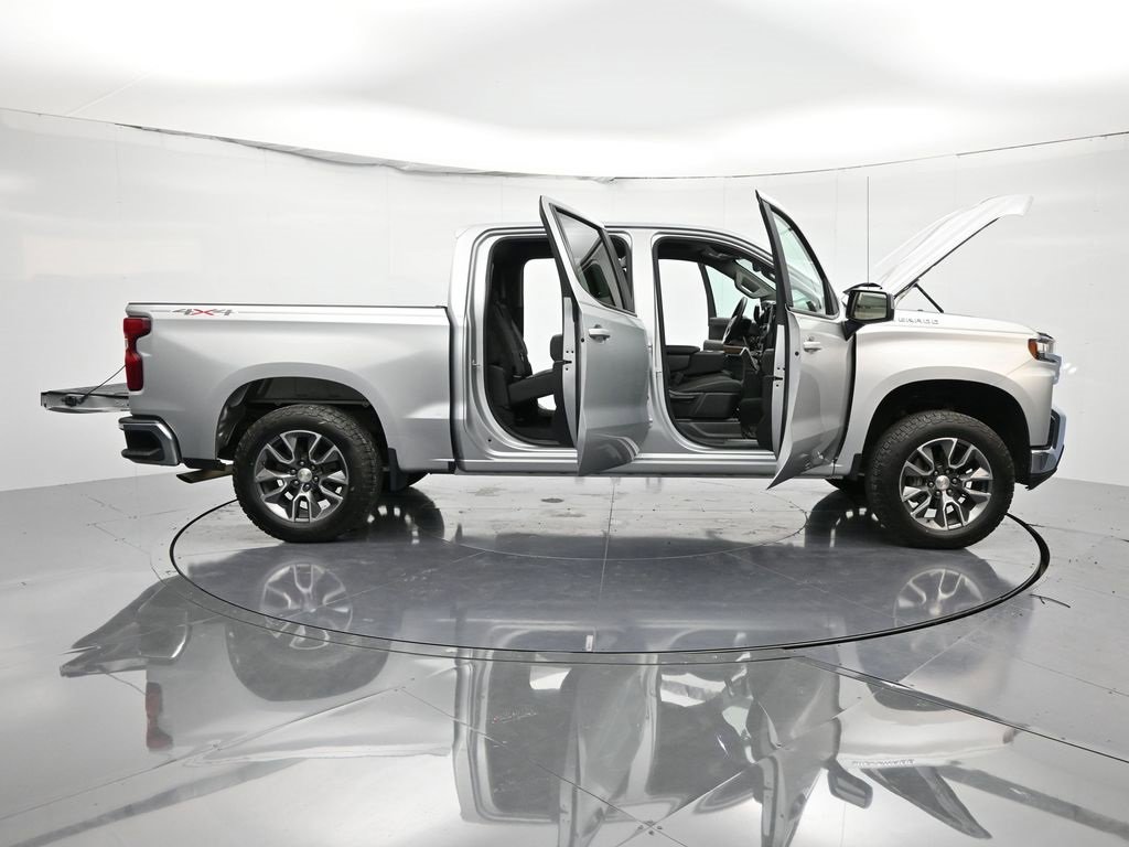 Used 2020 Chevrolet Silverado 1500 LT image 44