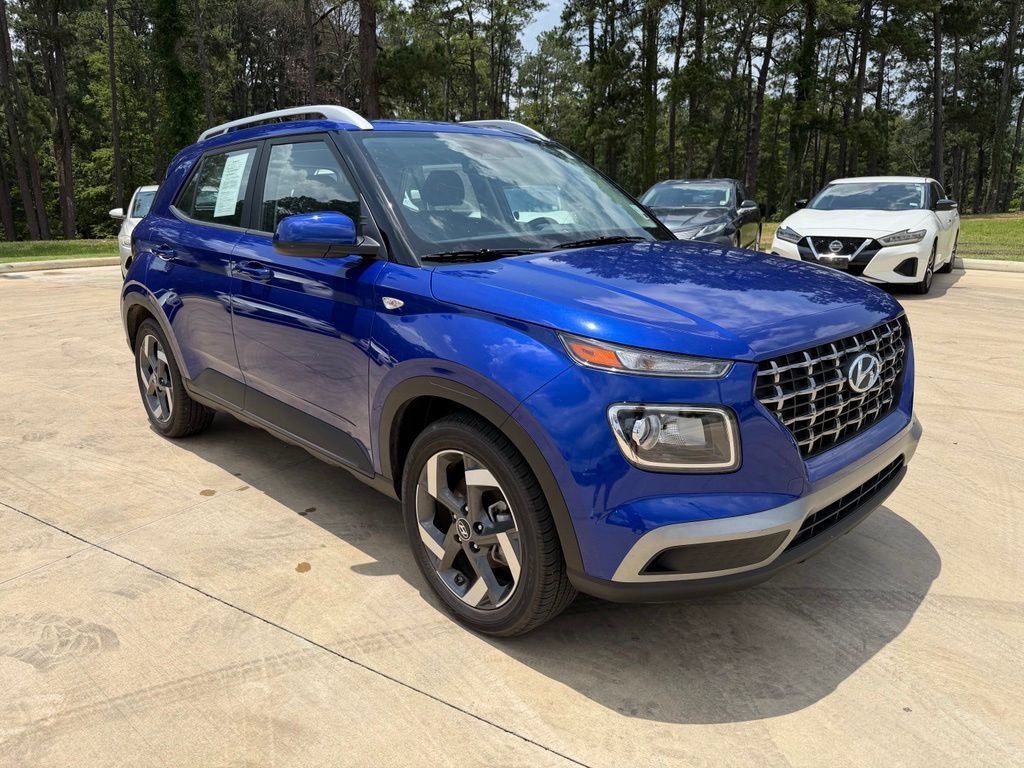 Used 2025 Hyundai Venue SEL FWD image 7