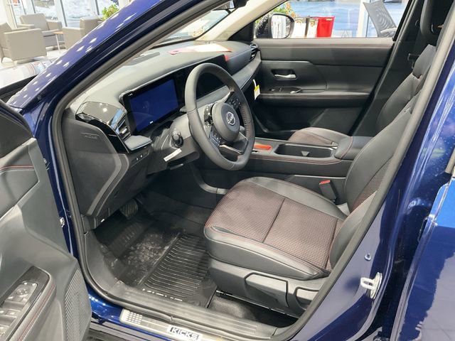 New 2026 Nissan Kicks SR w/ SR Premium Package image 10