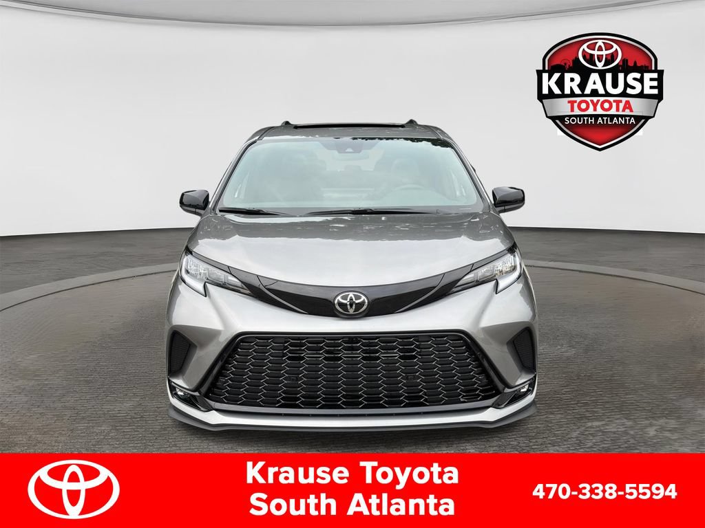 New 2026 Toyota Sienna XSE FWD image 2