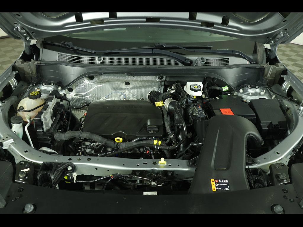 Used 2024 Chevrolet Trax LS w/ LS Convenience Package FWD image 17