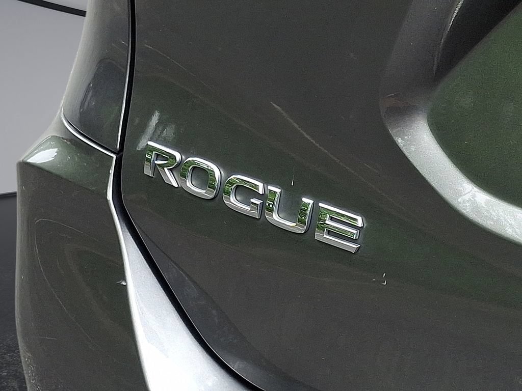 Used 2019 Nissan Rogue SV w/ Premium Package FWD image 24