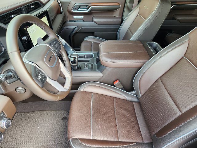 Used 2026 GMC Sierra 1500 Denali w/ Denali Reserve Package AWD/4WD image 12