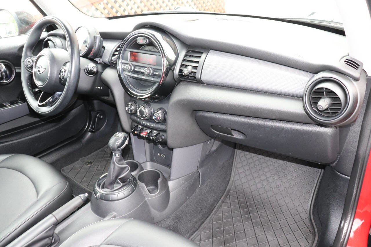 Used 2014 MINI Cooper 2-Door Hardtop FWD image 24