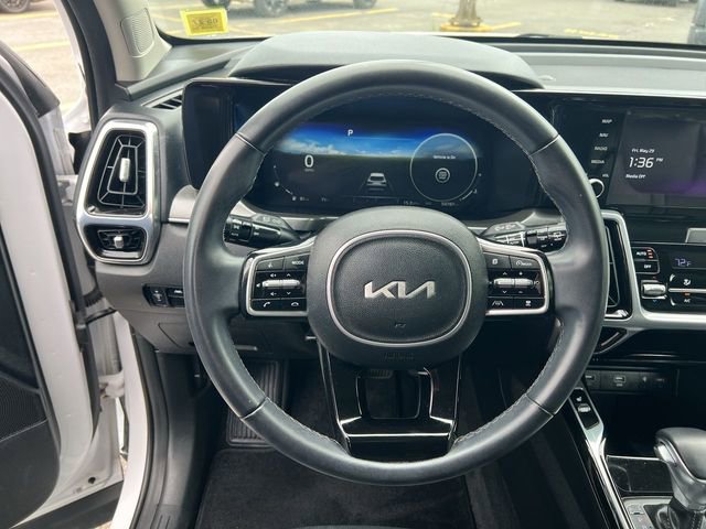 Used 2023 Kia Sorento SX AWD/4WD image 28