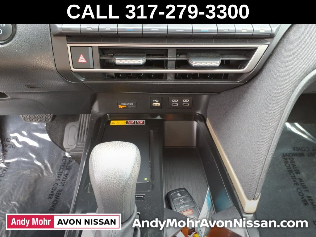 Used 2025 Toyota Camry LE FWD image 32