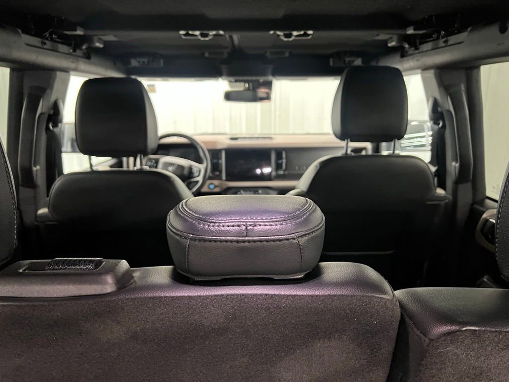 Used 2022 Ford Bronco Wildtrak image 11