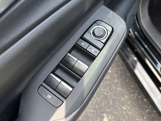 Used 2024 Toyota Prius Prime FWD image 28