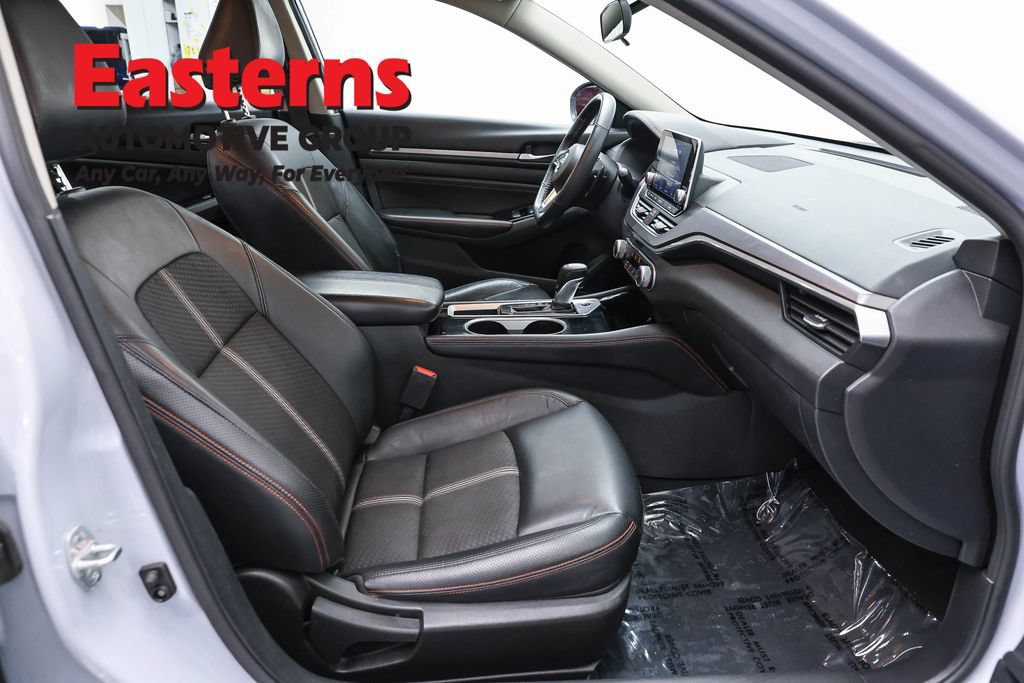Used 2023 Nissan Altima 2.5 SR FWD image 24