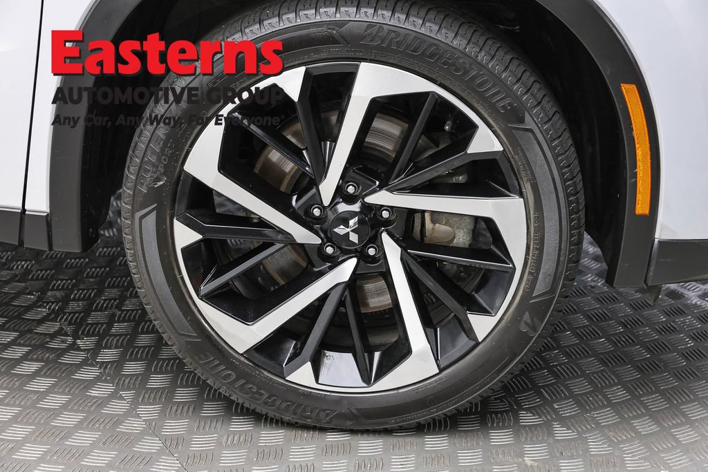 Used 2024 Mitsubishi Outlander SE AWD/4WD image 31