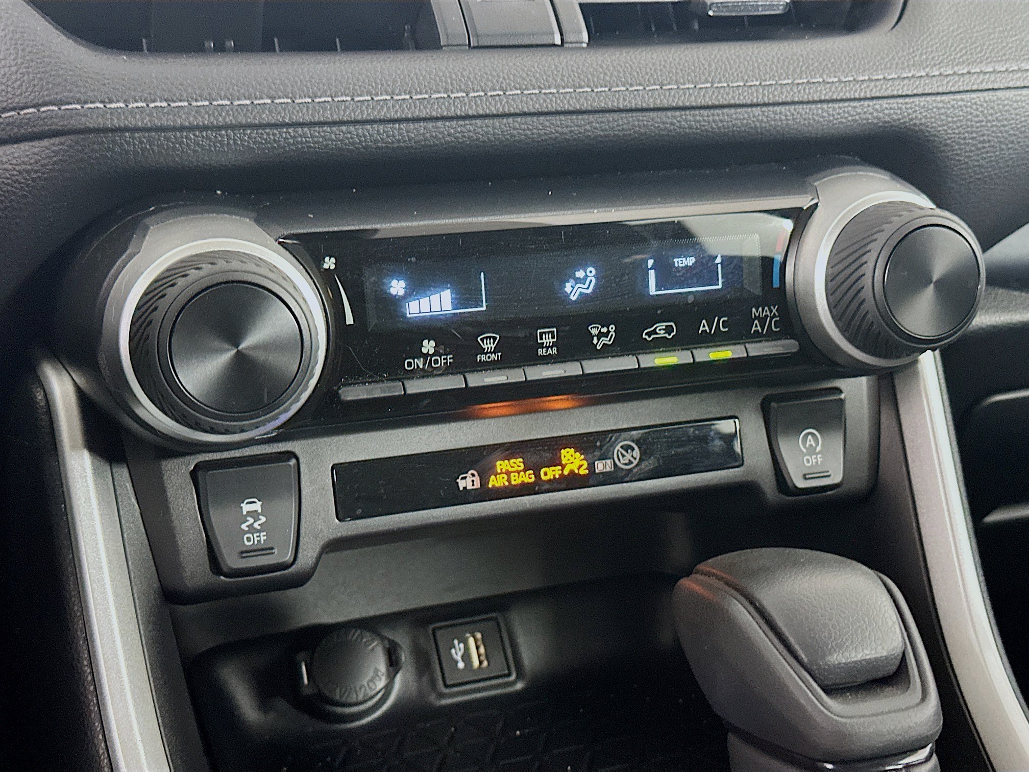 Used 2025 Toyota RAV4 LE FWD image 23