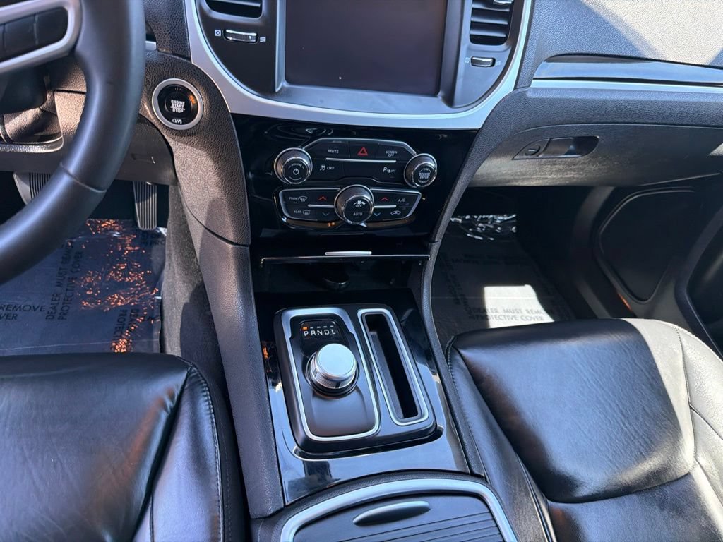 Used 2023 Chrysler 300 Touring L RWD image 19