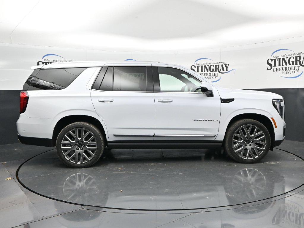Certified 2026 GMC Yukon Denali Ultimate w/ LPO, Floor Liner Package AWD/4WD image 8