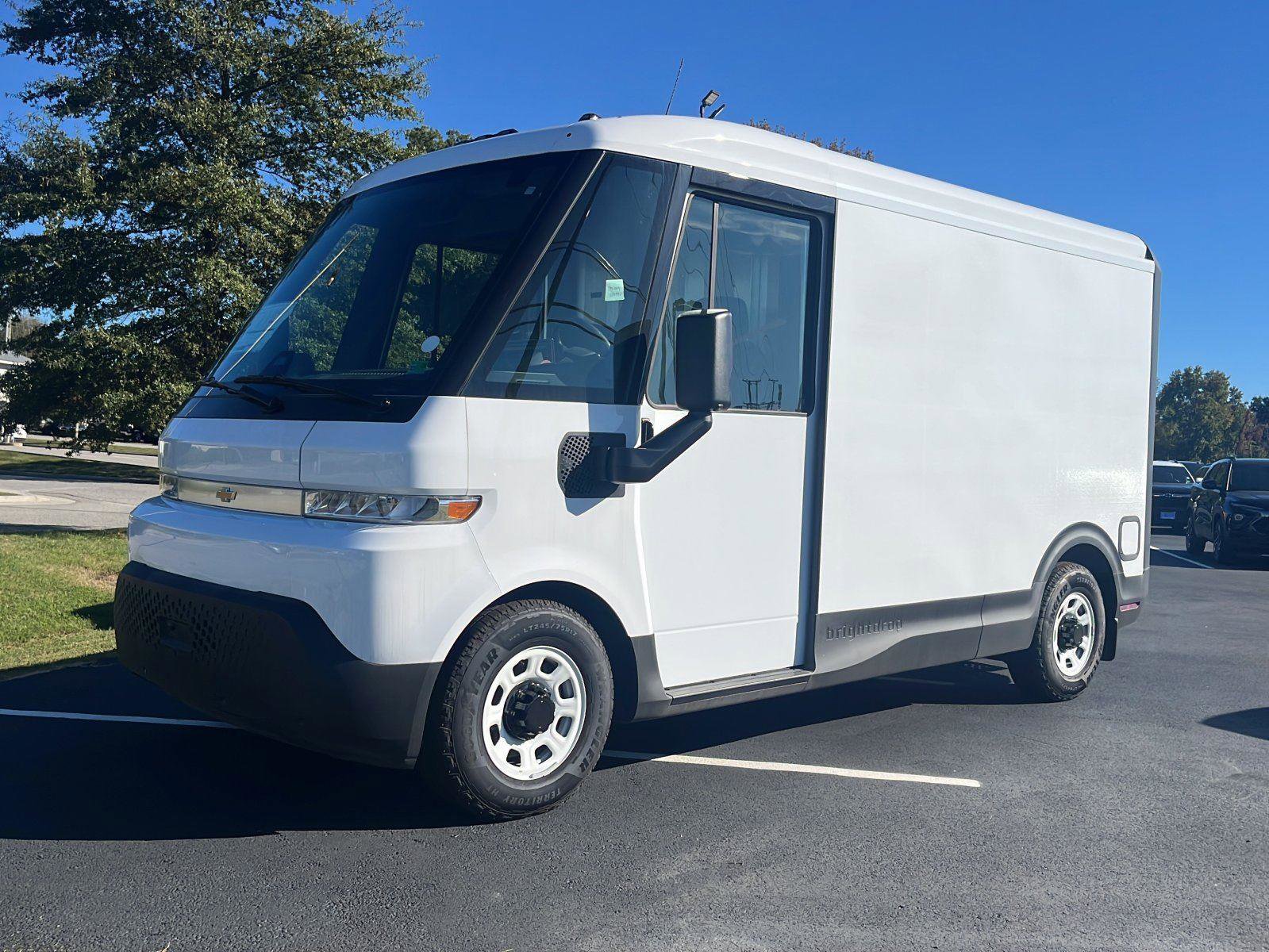 New 2025 Chevrolet Brightdrop 400 w/ Battery Pack, Max Range image 1