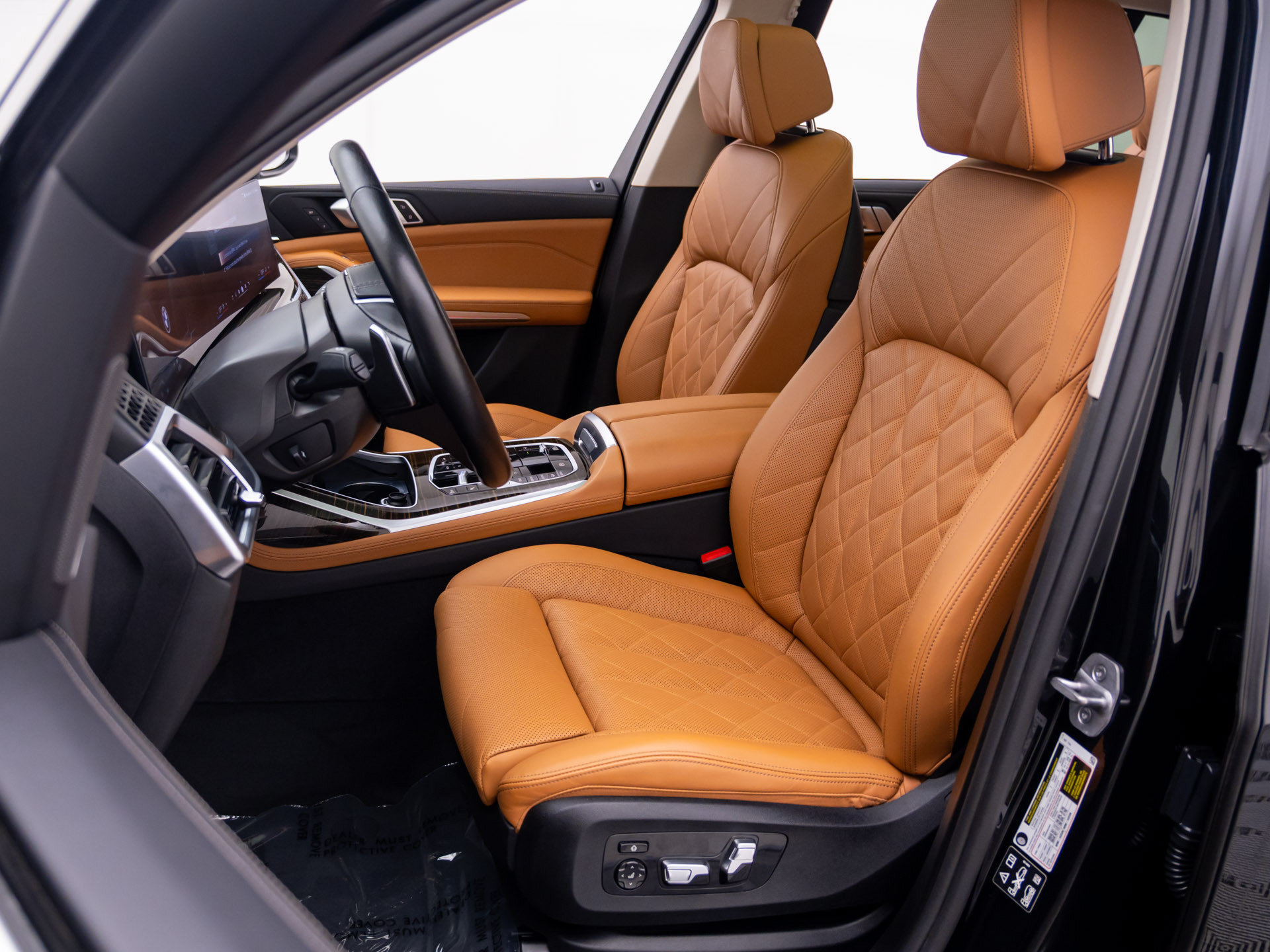 Certified 2025 BMW X7 xDrive40i AWD/4WD image 17