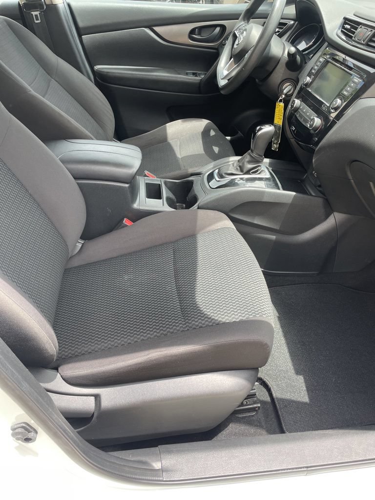 Used 2019 Nissan Rogue Sport S AWD/4WD image 29