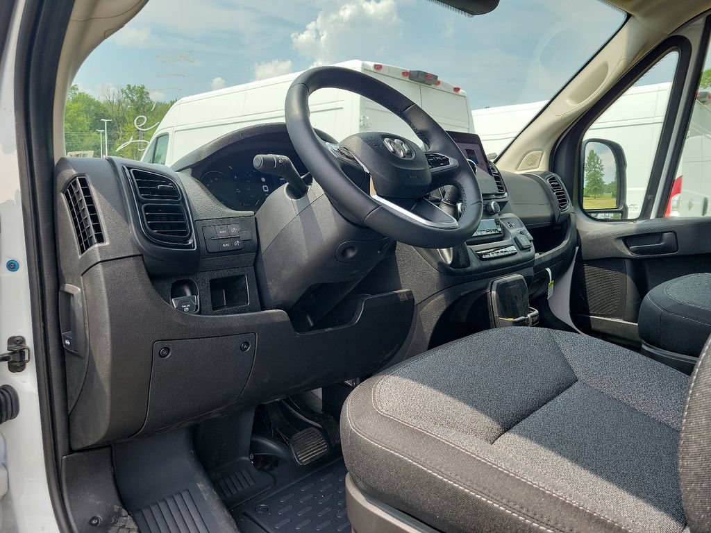 New 2024 RAM ProMaster 1500 w/ Premium Convenience Group FWD image 7