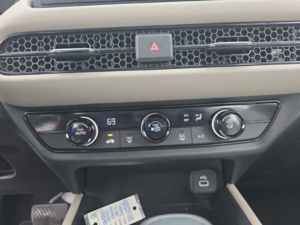 Used 2023 Honda HR-V LX image 16