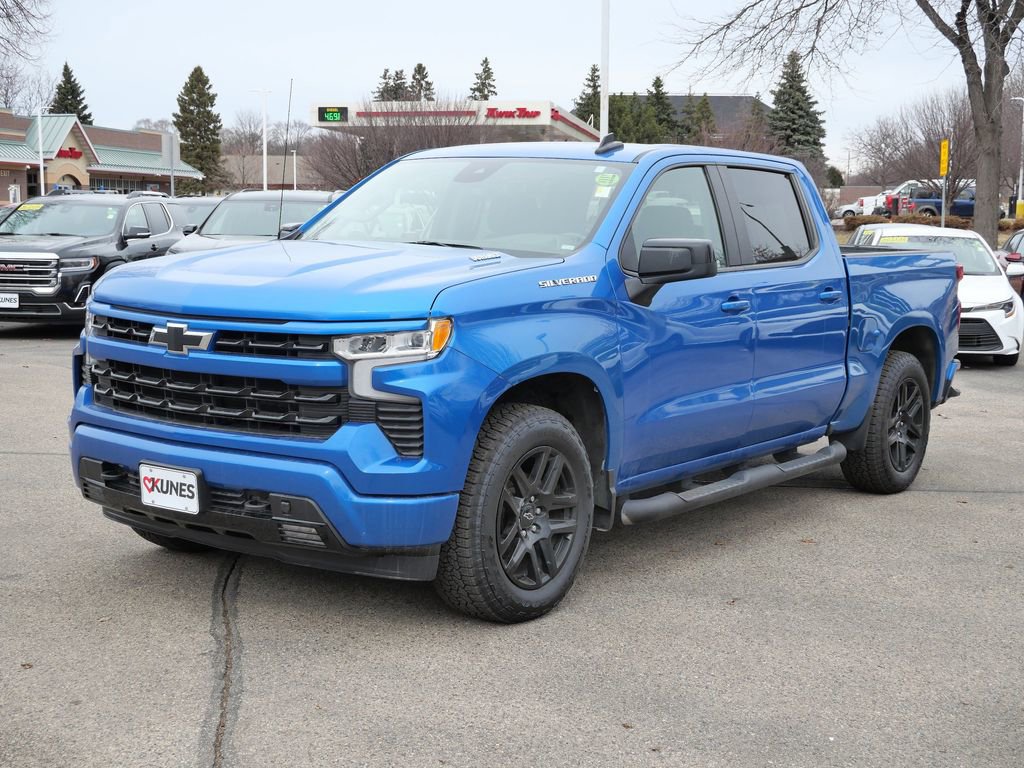 Used 2023 Chevrolet Silverado 1500 RST w/ Protection Package AWD/4WD image 4
