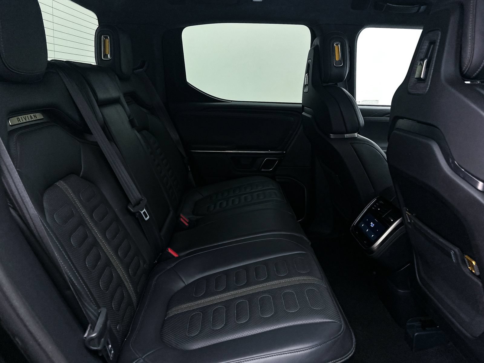 Used 2022 Rivian R1T Adventure AWD/4WD image 33