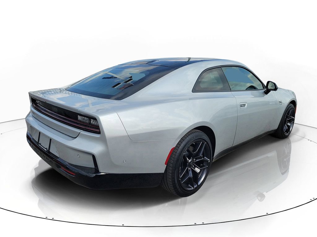 Used 2024 Dodge Charger R/T w/ Plus Group image 4