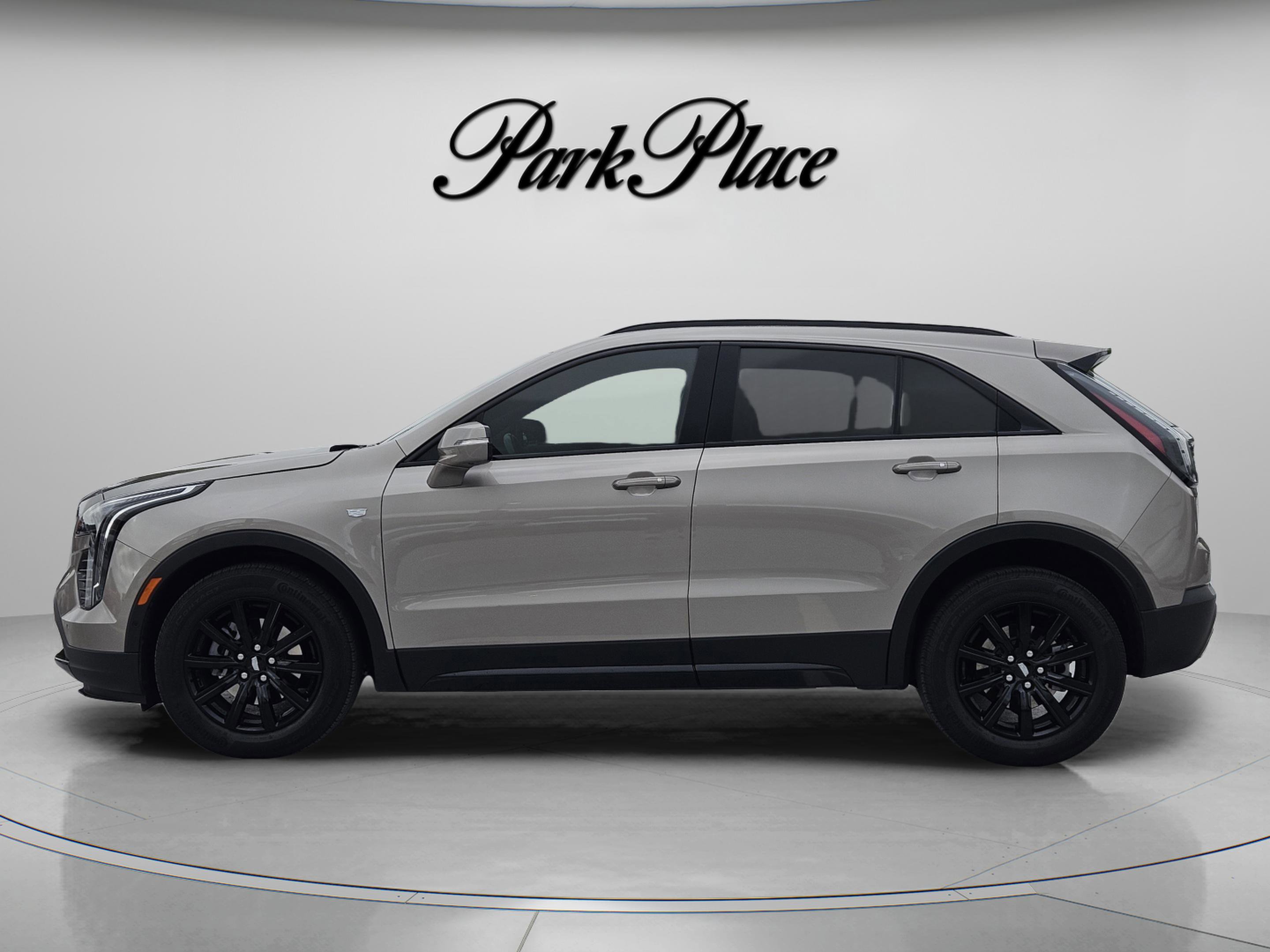 Used 2022 Cadillac XT4 Sport w/ Enhanced Visibility Package image 2