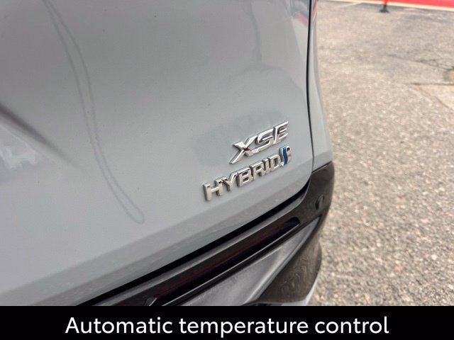 Used 2024 Toyota Sienna XSE w/ XSE Plus Package AWD/4WD image 14