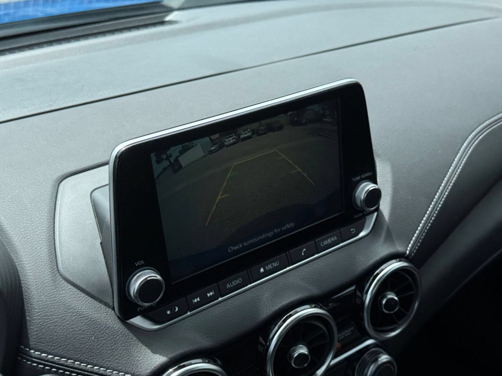 Used 2025 Nissan Sentra SV FWD image 22