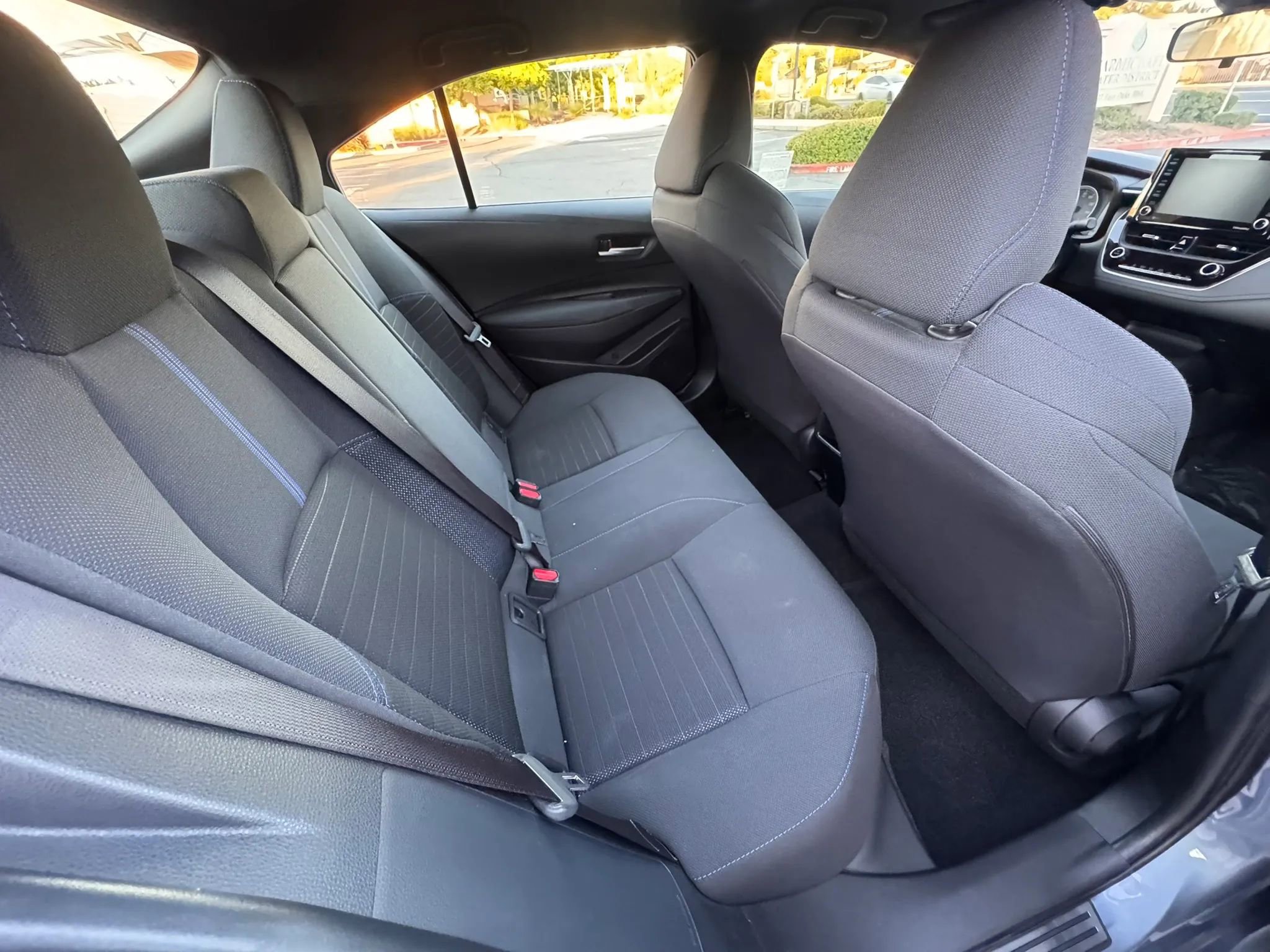 Used 2022 Toyota Corolla SE w/ Carpet Mat Package (TMS) FWD image 14