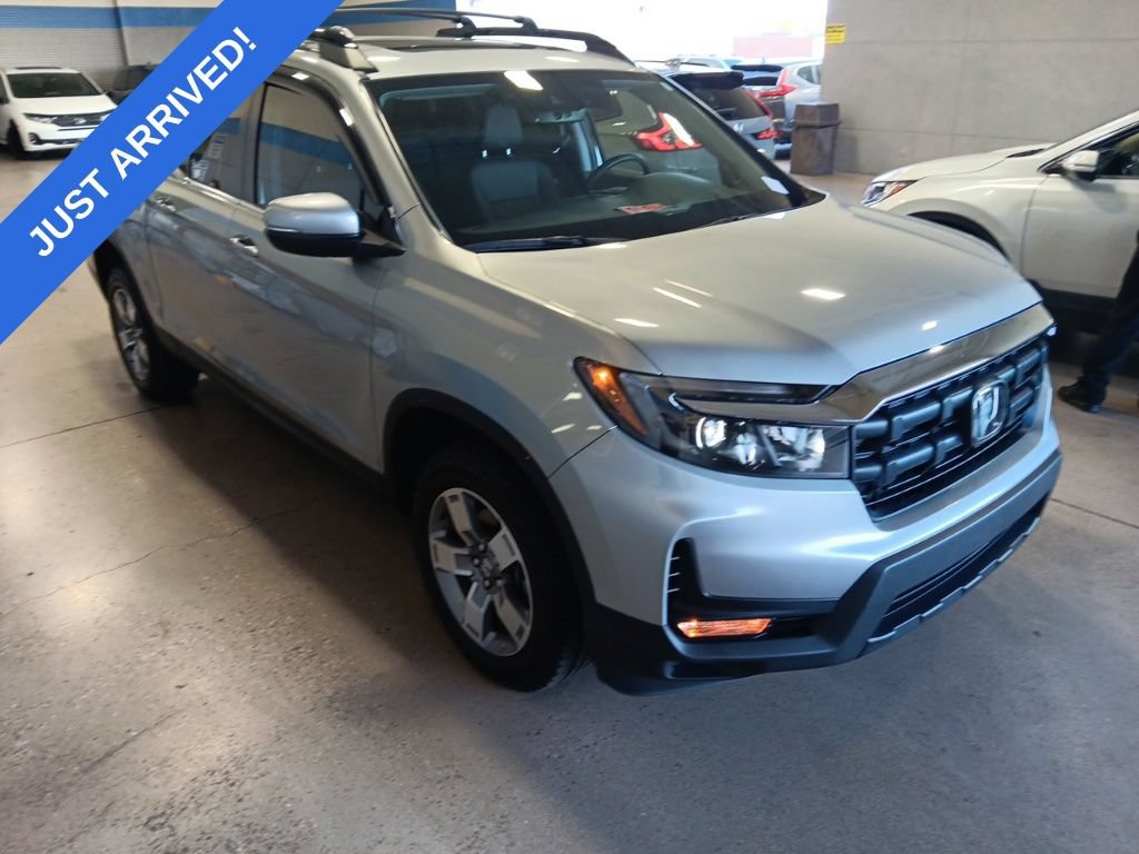 Used 2025 Honda Ridgeline RTL image 2