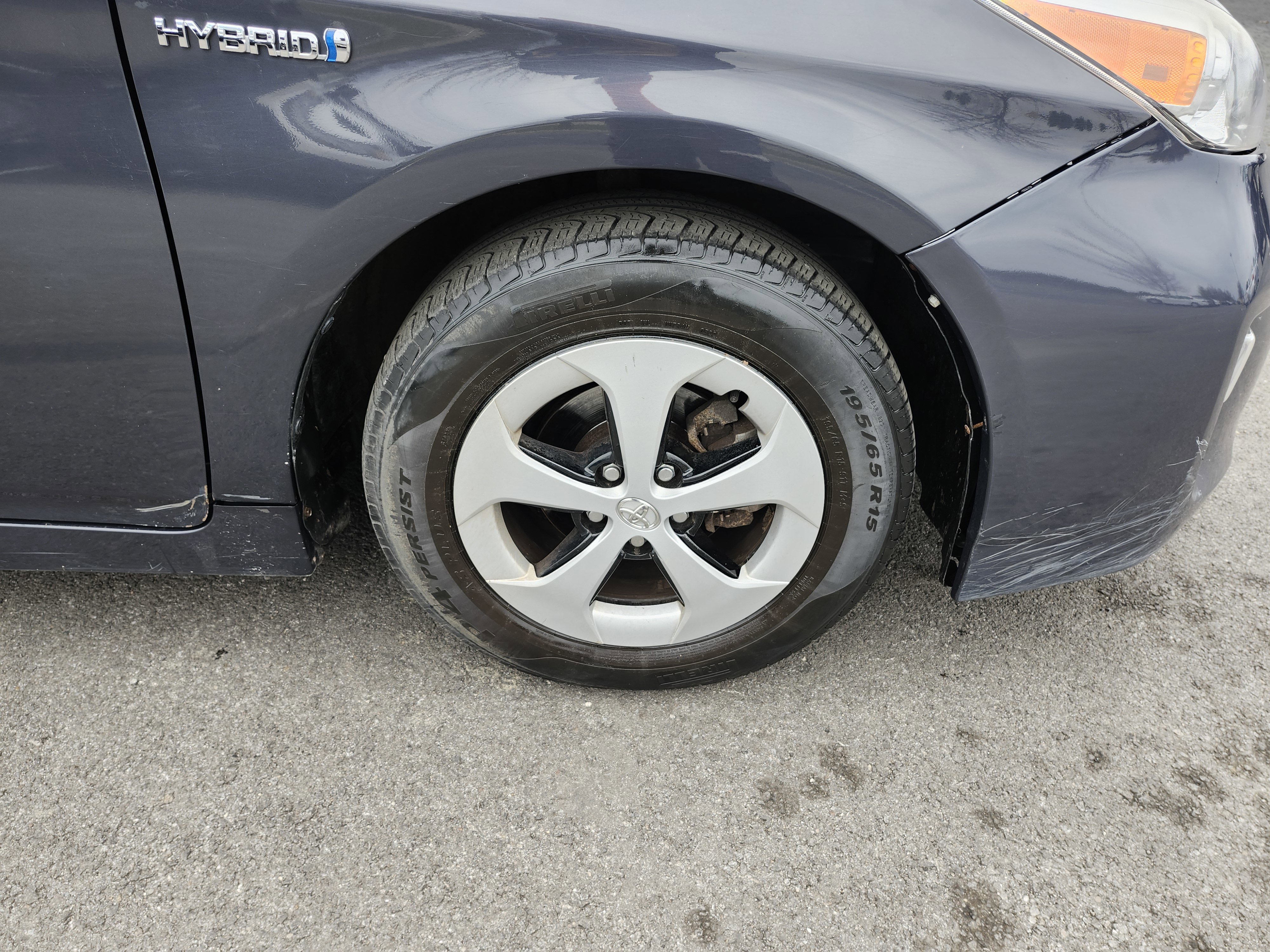 Used 2015 Toyota Prius Two FWD image 9