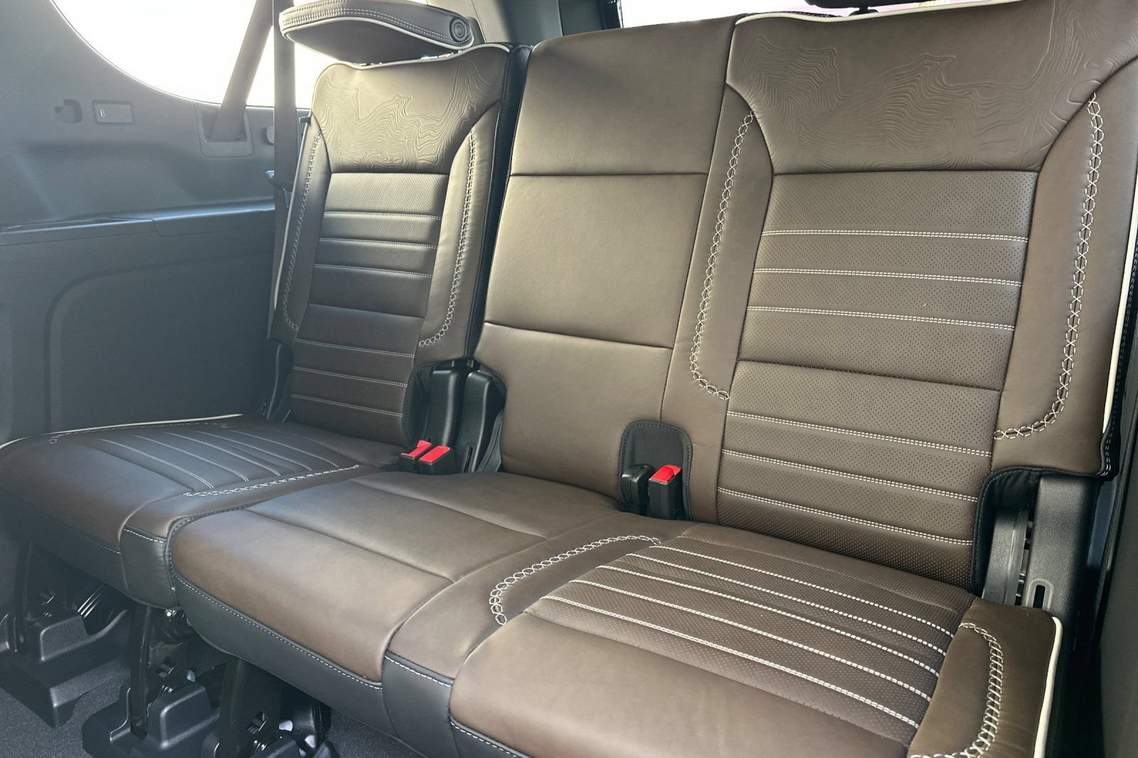 New 2026 GMC Yukon XL Denali Ultimate AWD/4WD image 14