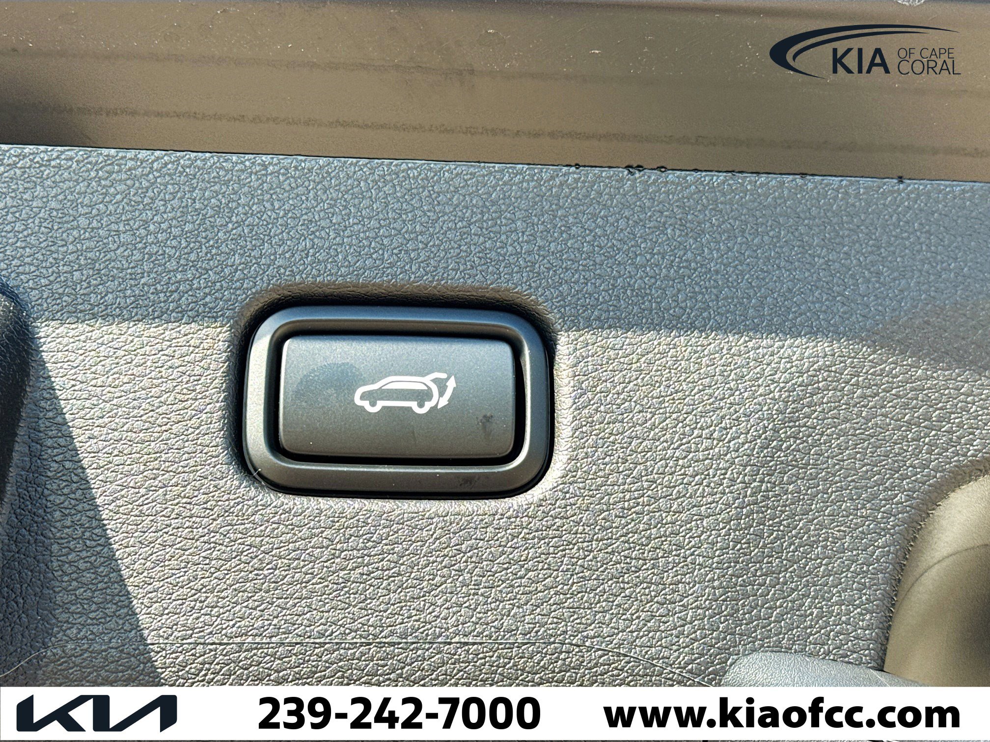 New 2026 Kia Sportage EX w/ EX Panorama Roof Package image 14