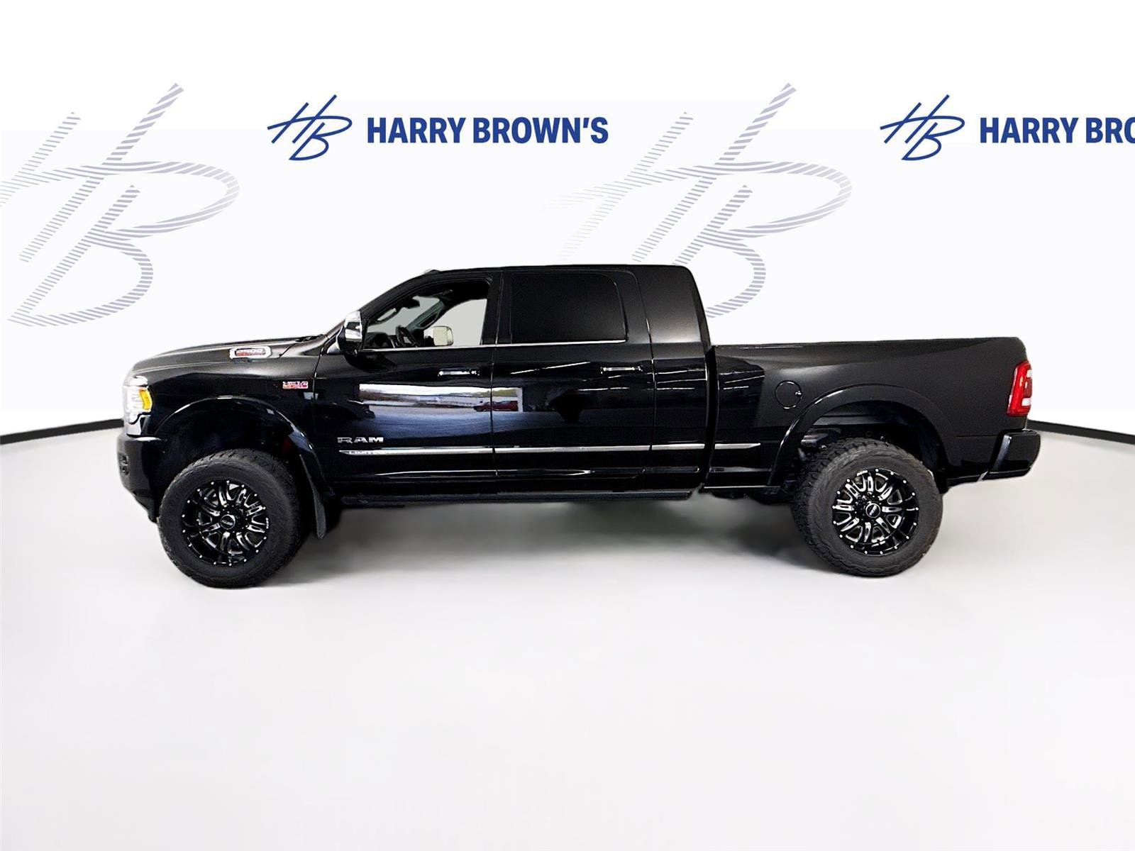 Used 2022 RAM 2500 Limited w/ Towing Technology Group AWD/4WD image 28
