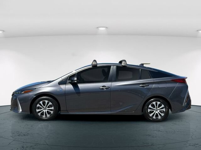 Used 2022 Toyota Prius Prime XLE FWD image 4