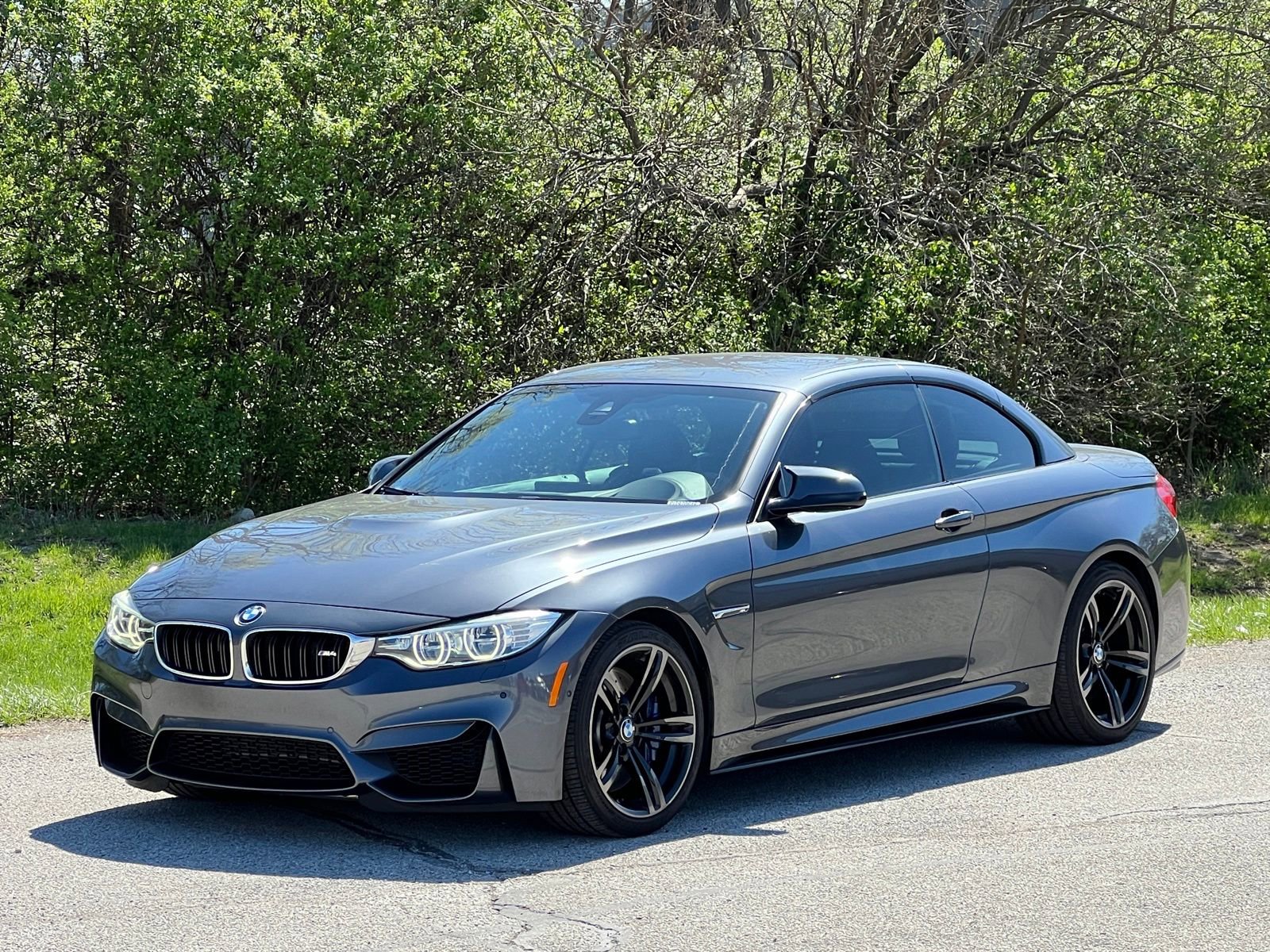 Used 2017 BMW M4 Convertible w/ Executive Package image 6