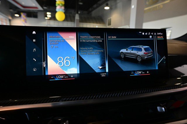 Used 2023 BMW X7 M60i w/ Executive Package AWD/4WD image 41