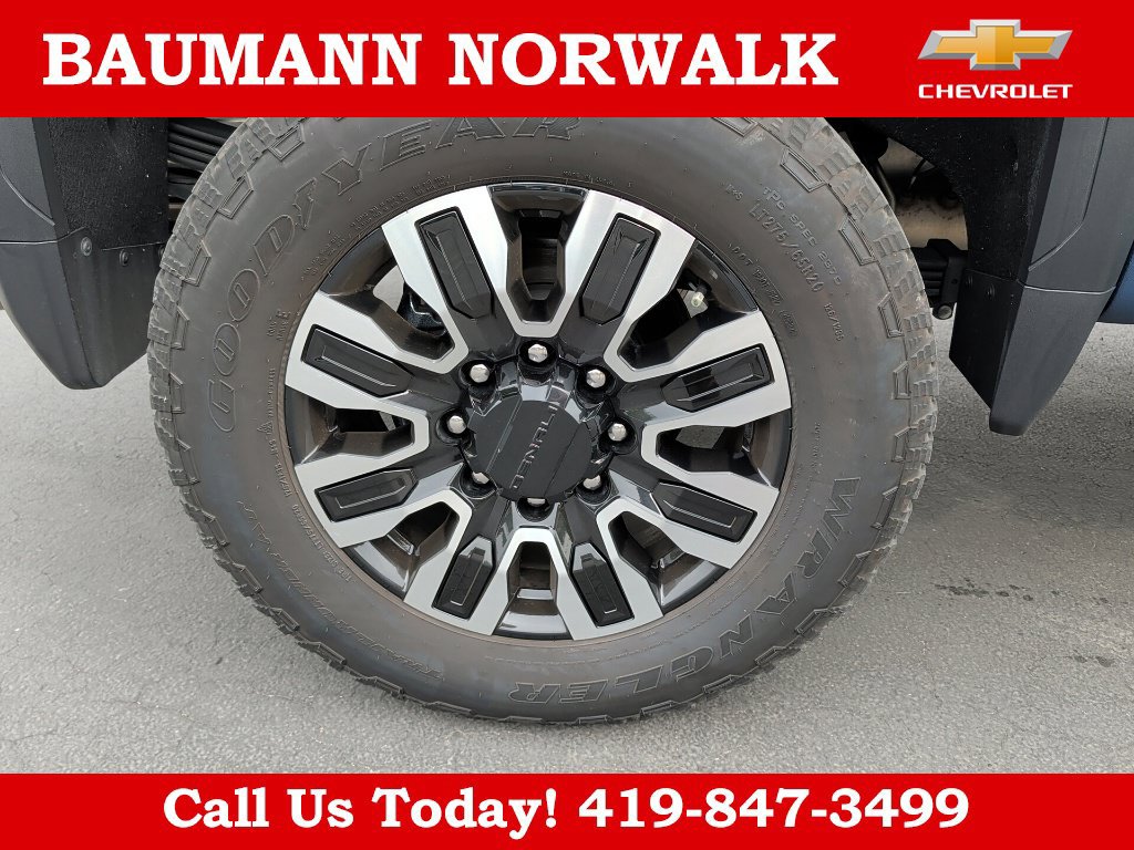 Used 2025 GMC Sierra 2500 Denali Ultimate AWD/4WD image 10
