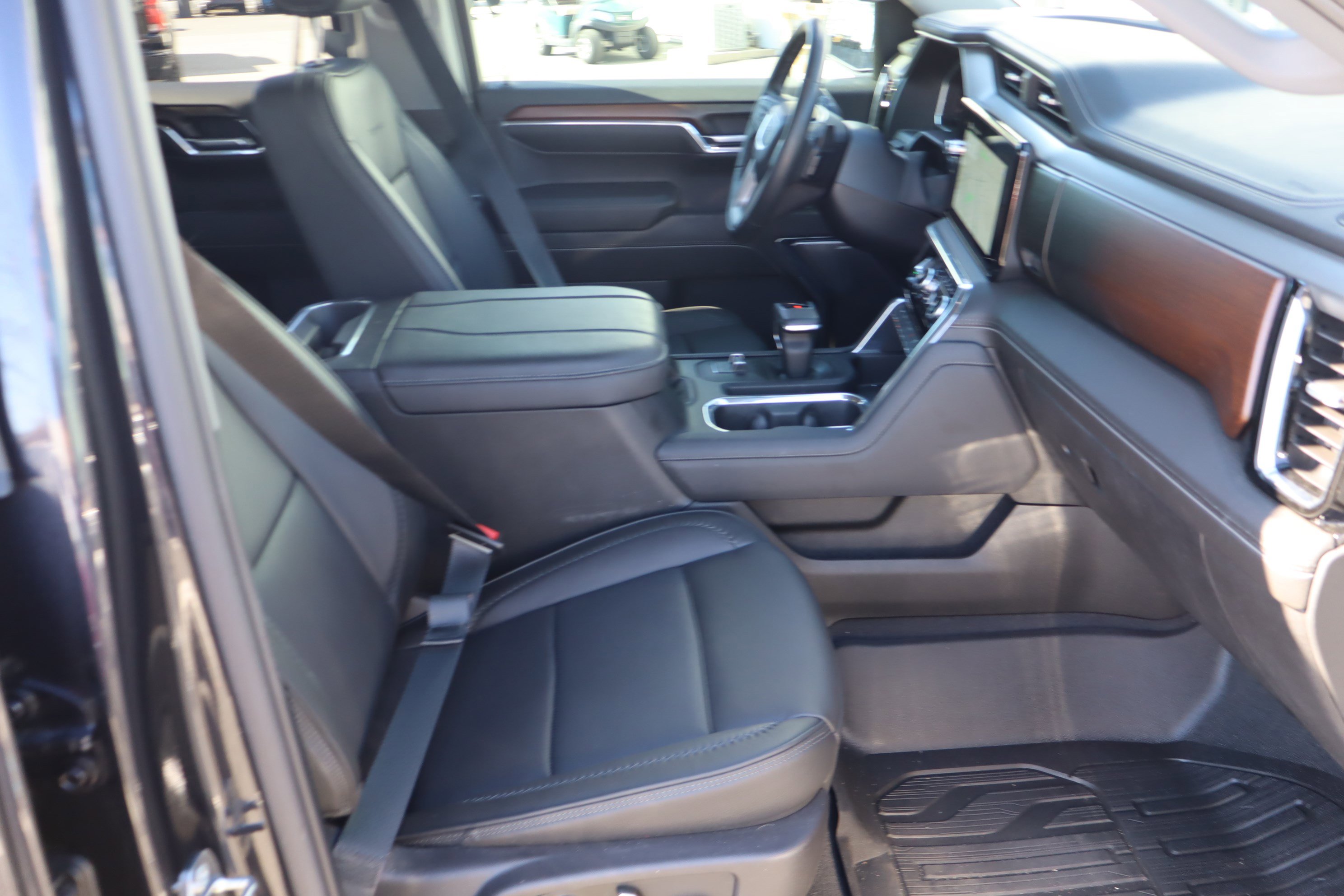 Used 2024 GMC Sierra 1500 Denali w/ Denali Reserve Package image 40