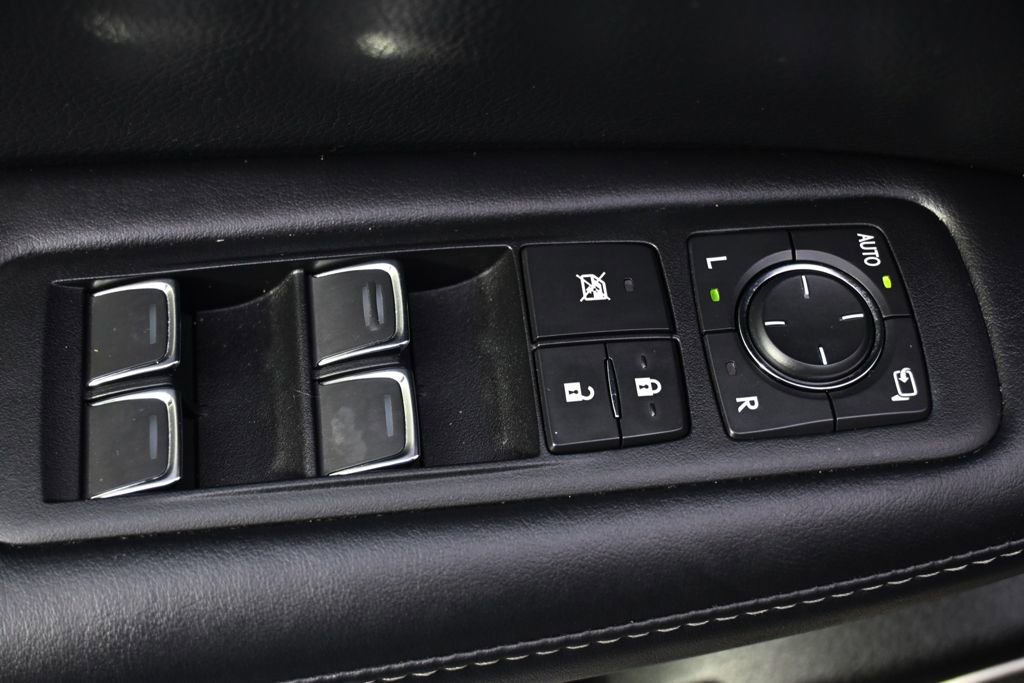 Used 2018 Lexus RX 450h AWD w/ Luxury Package image 23