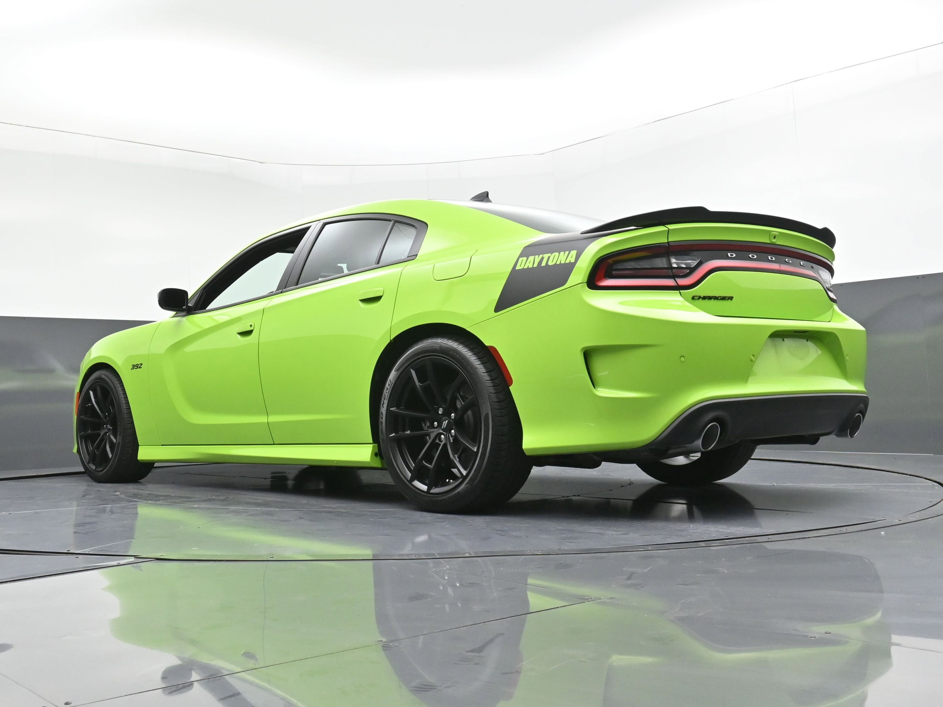 Used 2023 Dodge Charger Scat Pack w/ Daytona Edition Group image 27