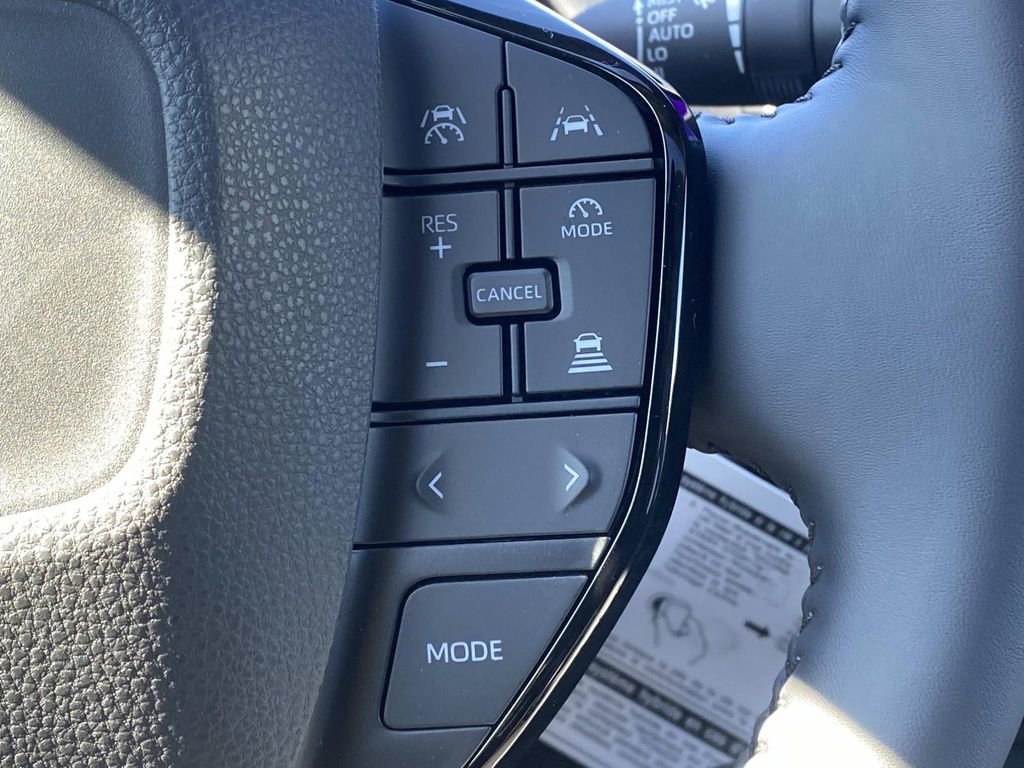 New 2026 Toyota Prius XLE image 40