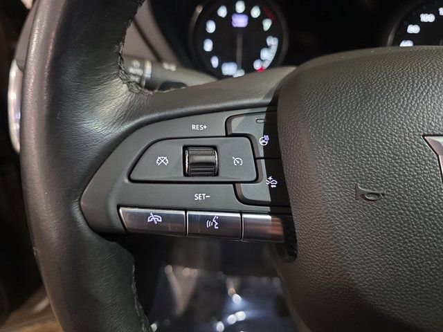 Used 2022 Cadillac XT4 Premium Luxury w/ Technology Package image 17