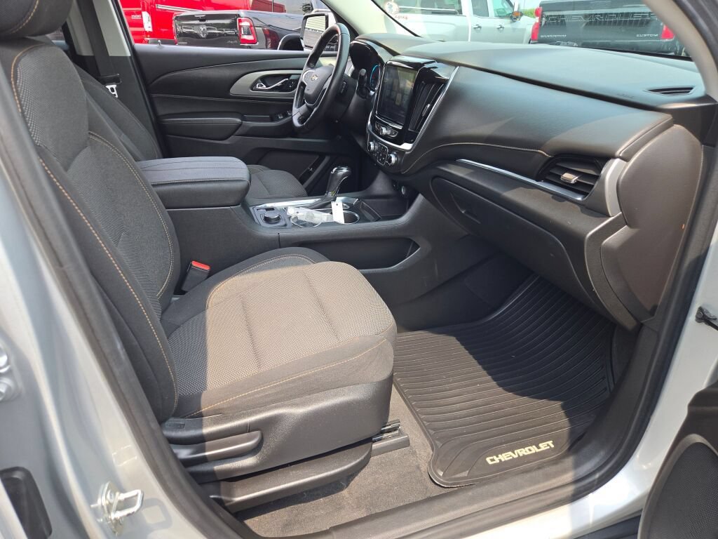 Used 2019 Chevrolet Traverse LT FWD image 7