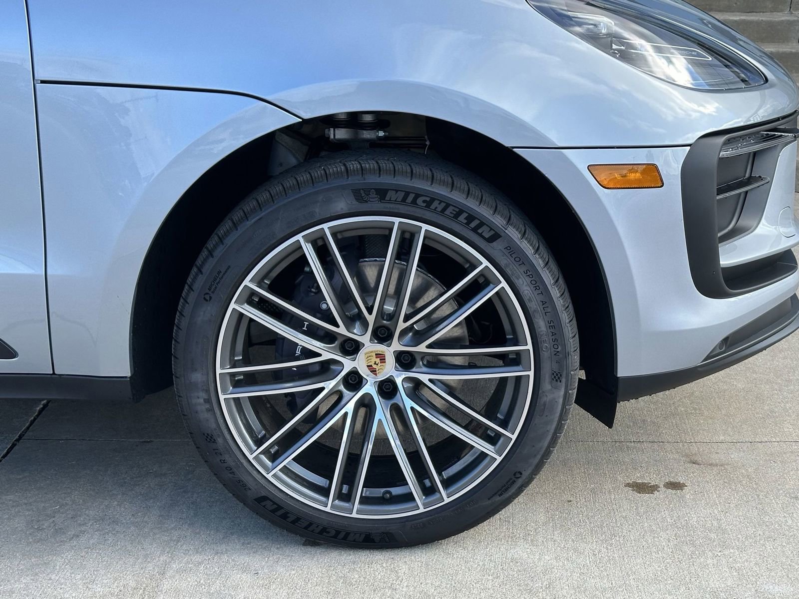 New 2026 Porsche Macan image 11