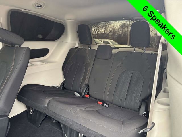 Used 2020 Chrysler Pacifica Touring image 26