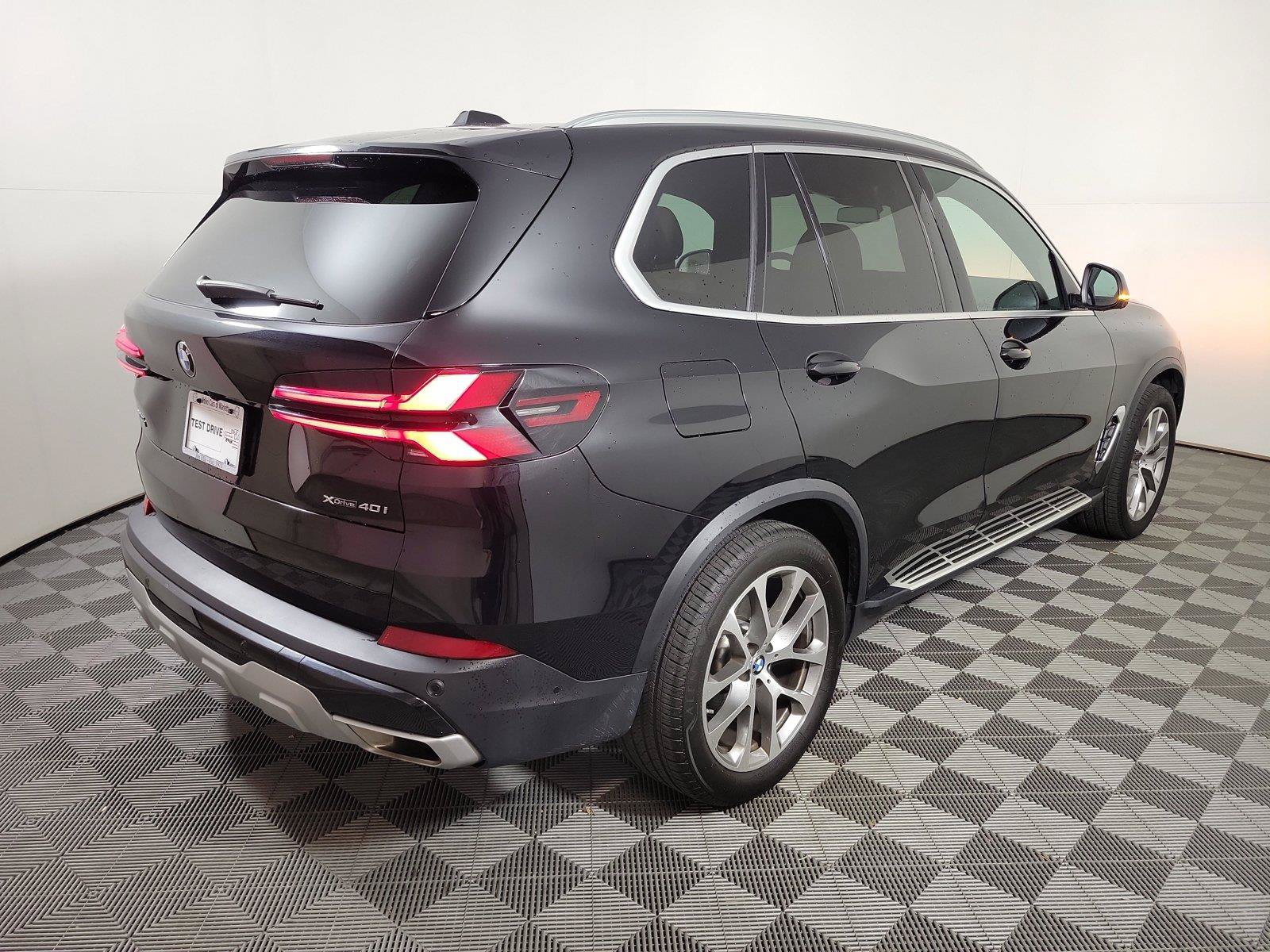 Used 2026 BMW X5 xDrive40i AWD/4WD image 6